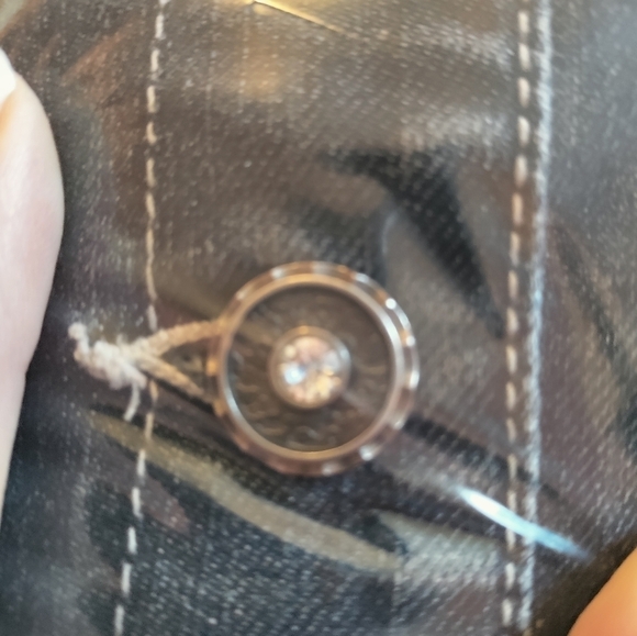 Chico's Platinum denim jean jacket mandarin collar button front  pockets  size 3 - Picture 5 of 7